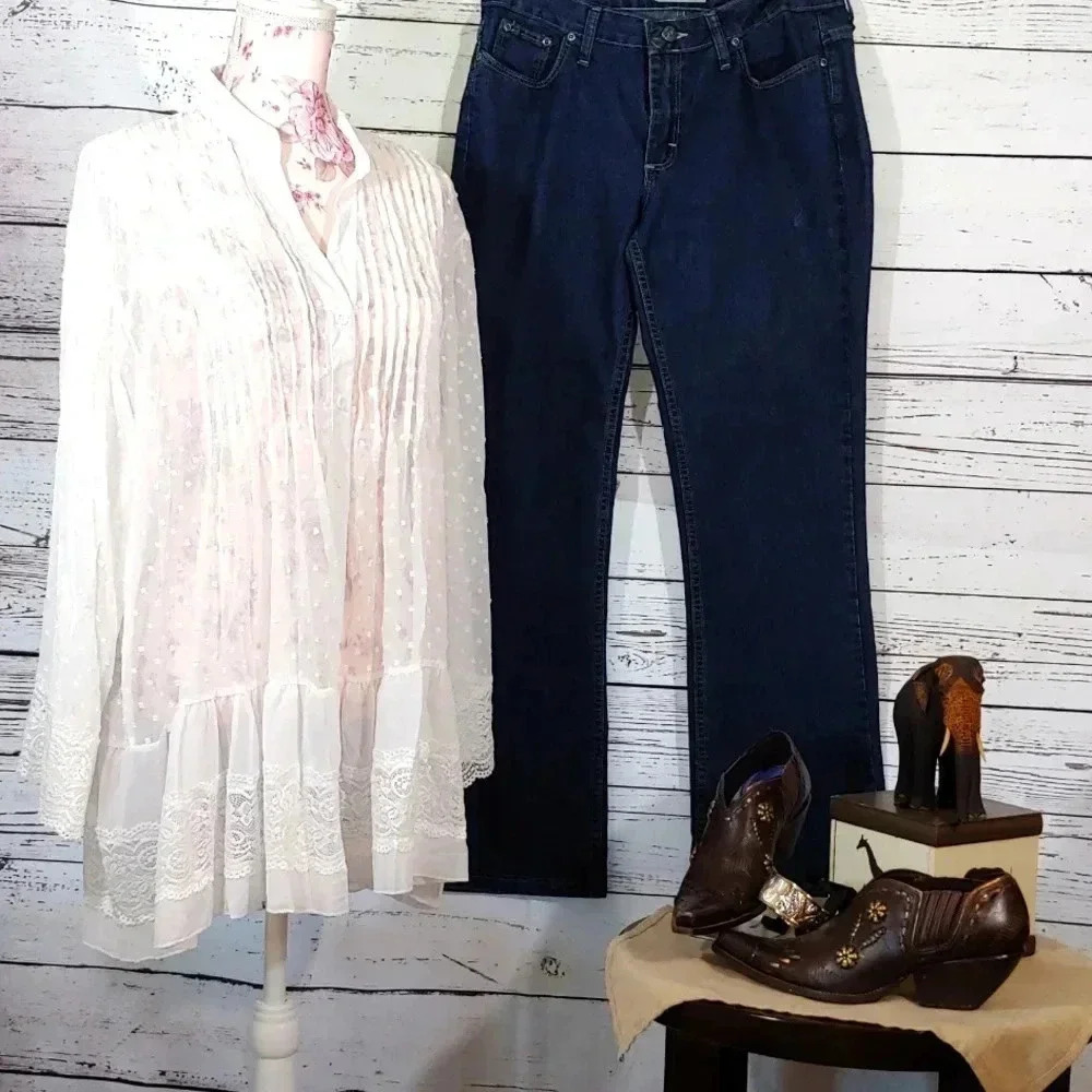 Women's Riders size 8M Boot Cut Jeans